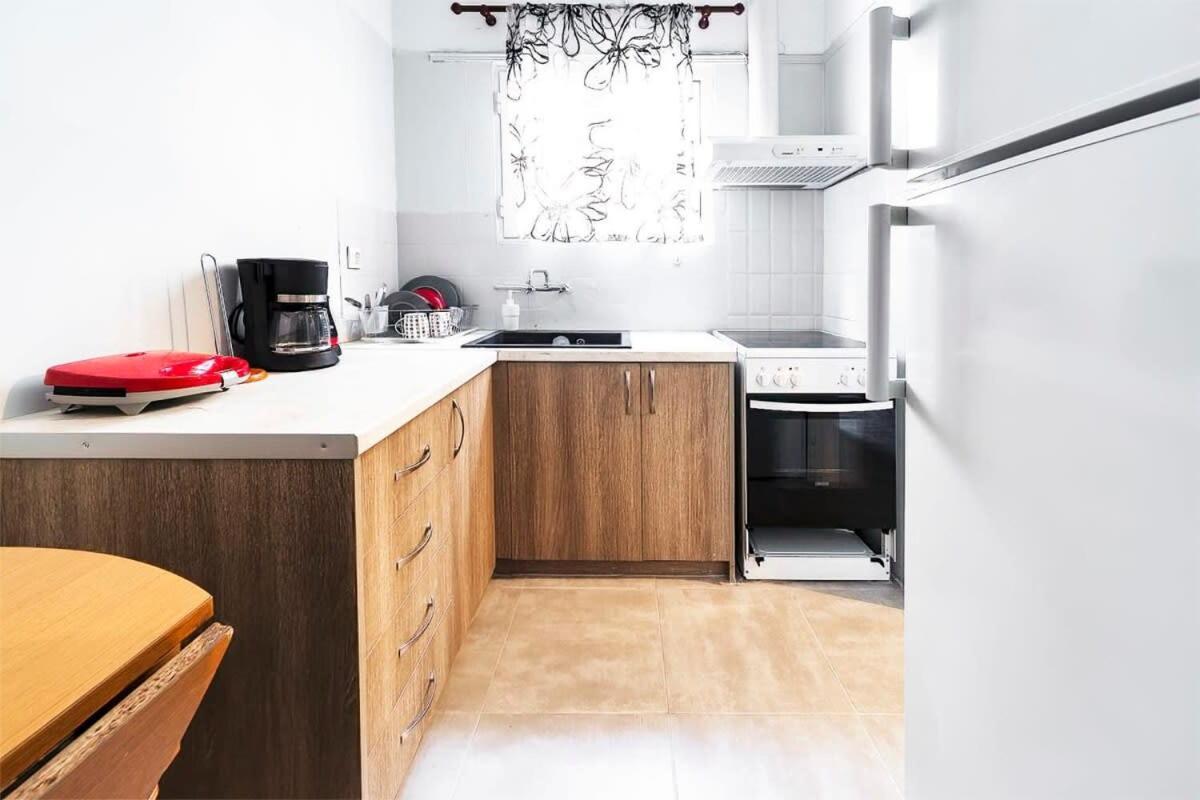 Topfloor Central Apt With Urban Views,3' To Metro Athens Exterior photo