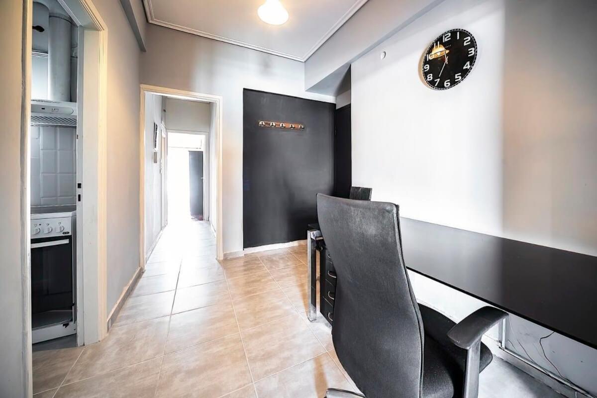 Topfloor Central Apt With Urban Views,3' To Metro Athens Exterior photo