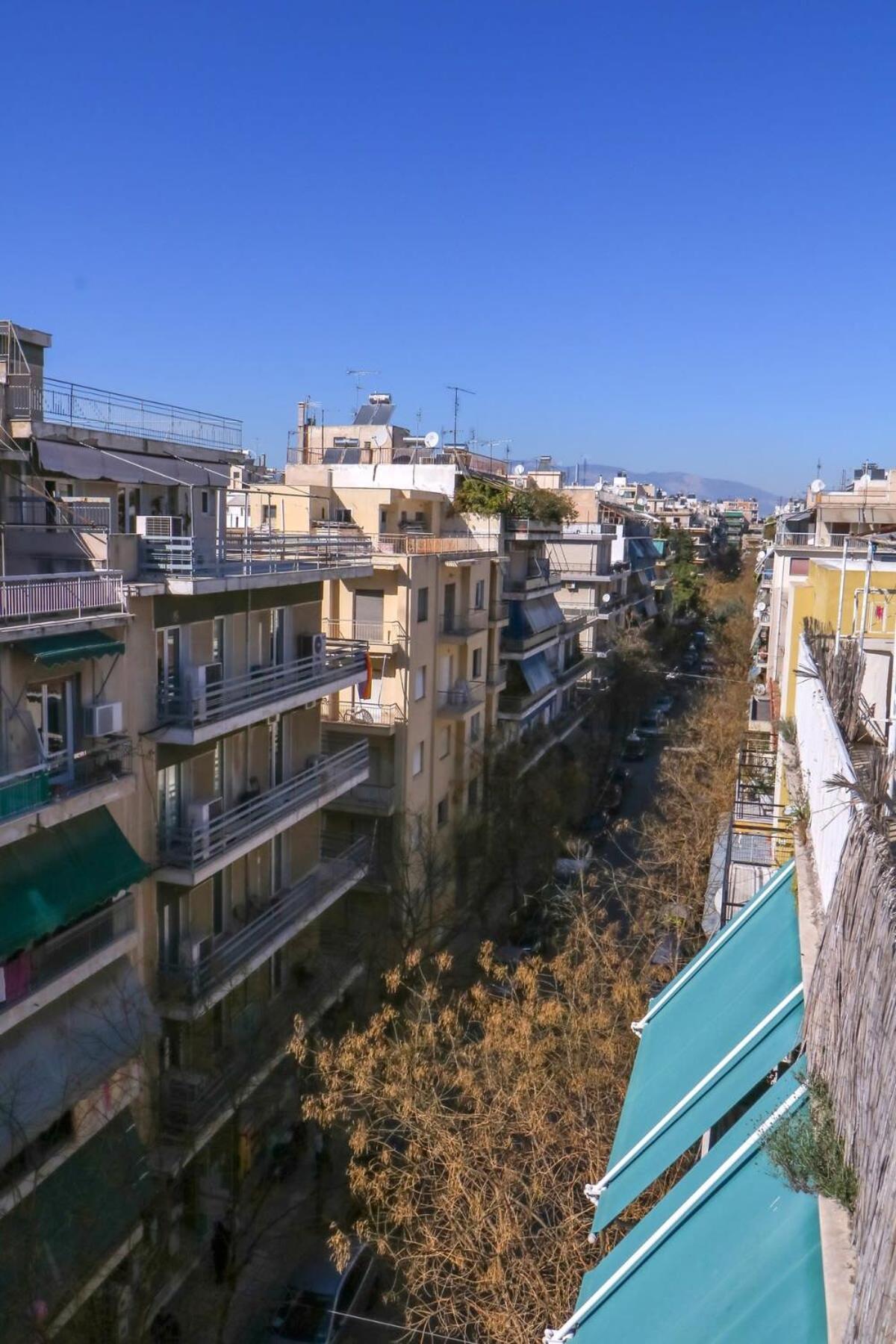 Topfloor Central Apt With Urban Views,3' To Metro Athens Exterior photo